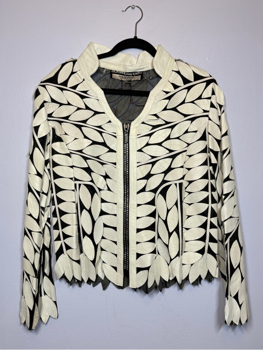 Vintage Leather 9000 jacket with white leather petals size XL - Picture 2 of 10